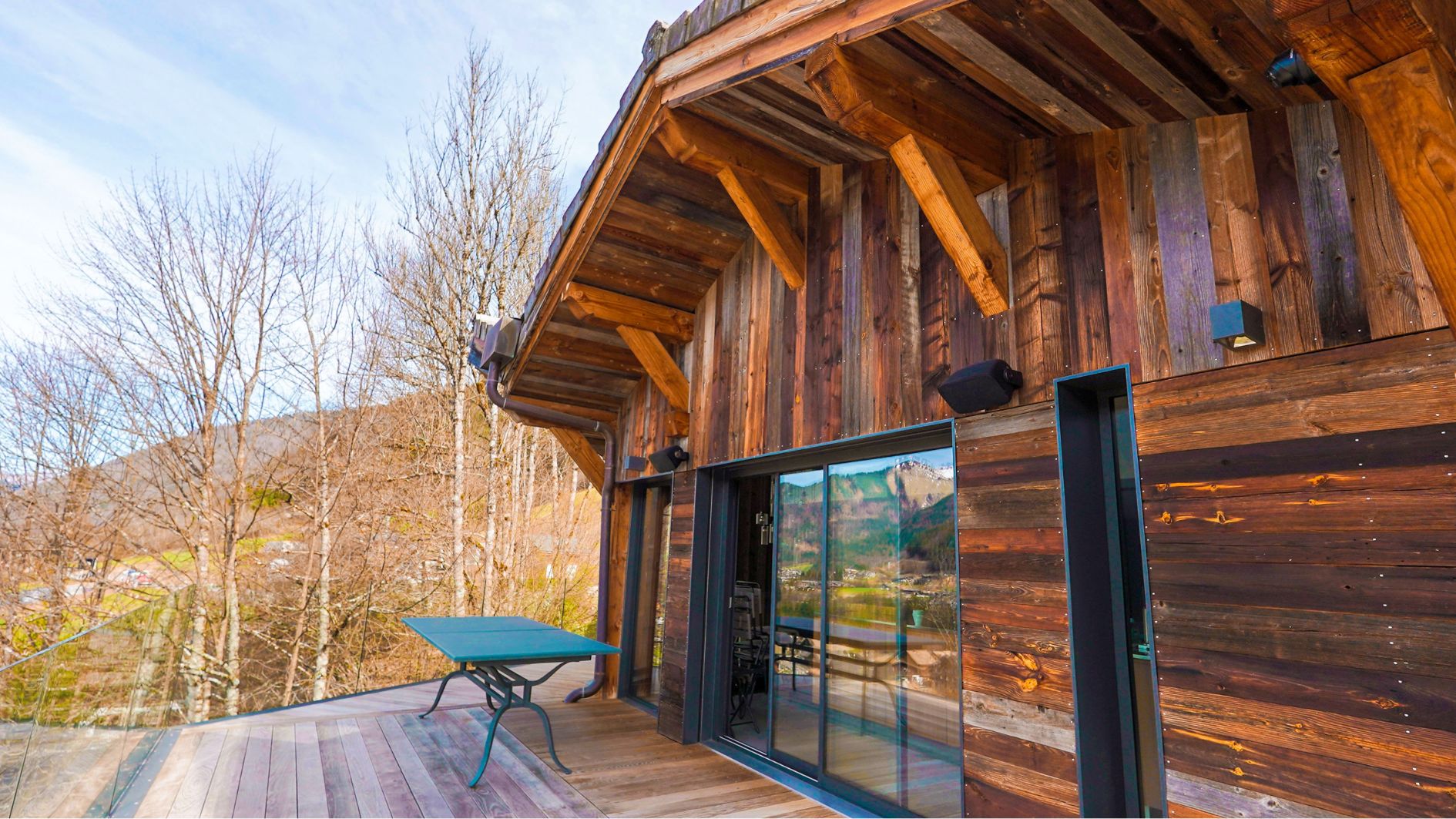 Chalet Montage Geneve entreprise construction - Terrasse devant